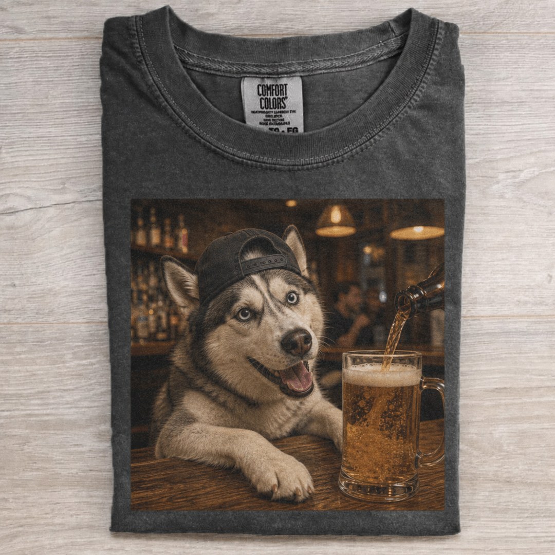 Weekend Pub Husky Graphic T-shirt