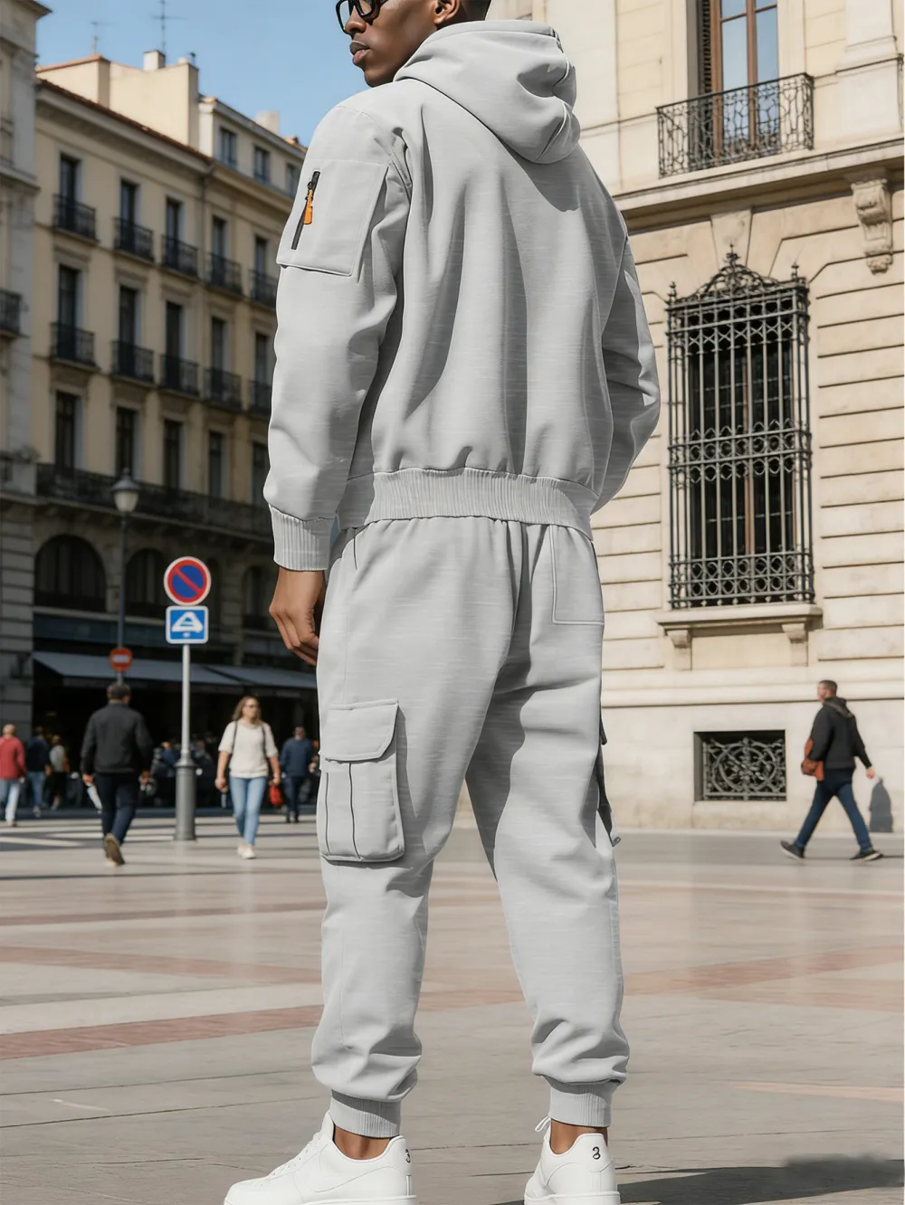 🔥Clearance sale!Men's autumn&winter hooded fashion sweatshirt with multiple pockets,