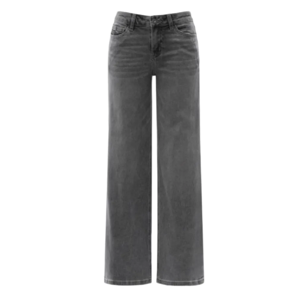 Women’s BBL-Enhancing Wide-Leg Baggy Jeans