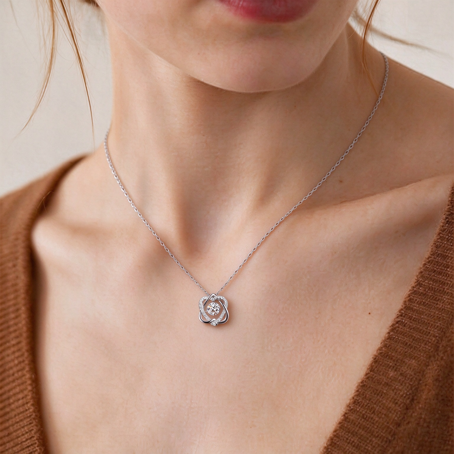 S925 Silver Dancing Moissanite Necklace, Intertwined Hollow Floral Pendant Adjustable Clavicle Chain