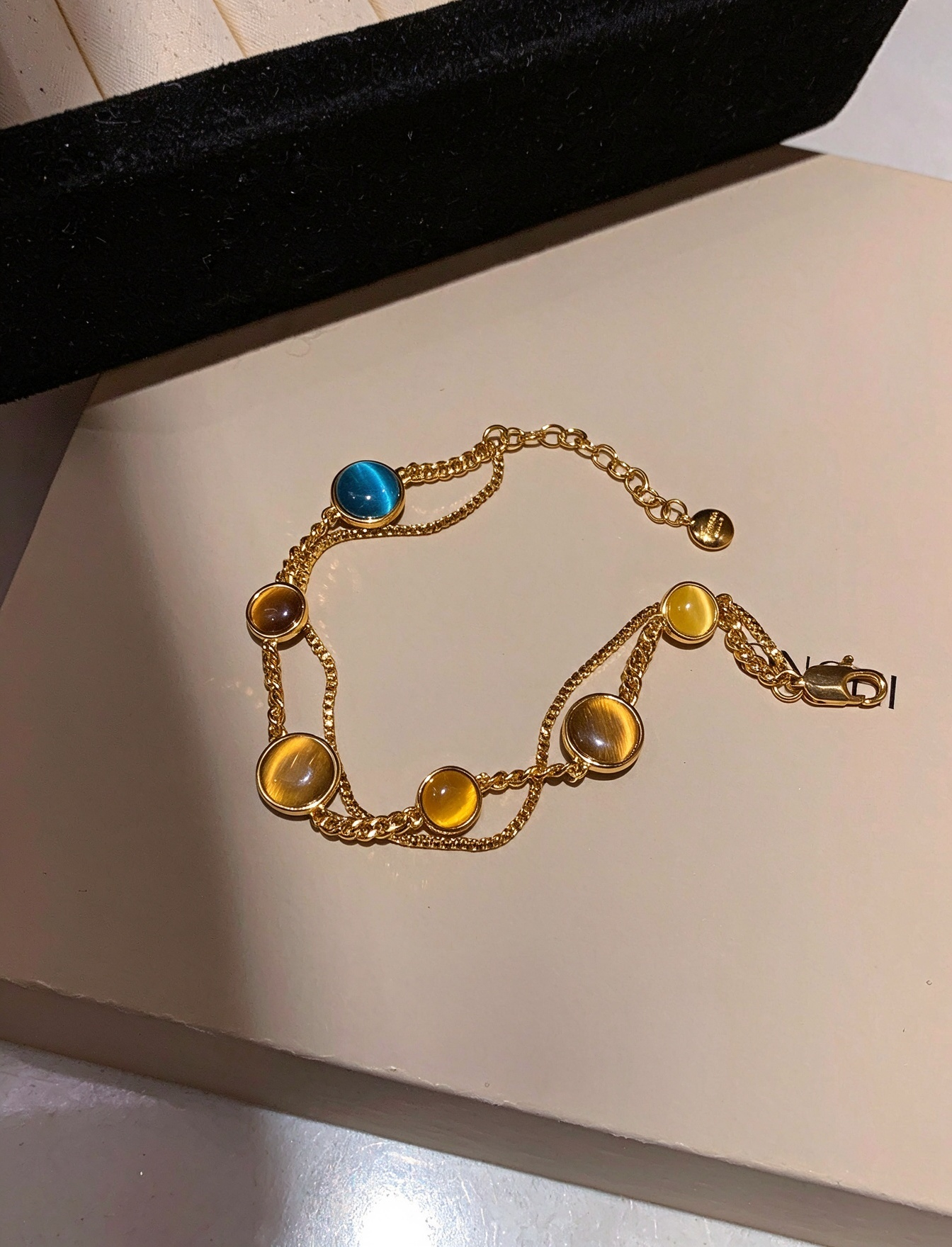 Colorful Double-Layer Cat's Eye Bracelet | Dopamine-Style Stackable Gold-Plated Bracelet