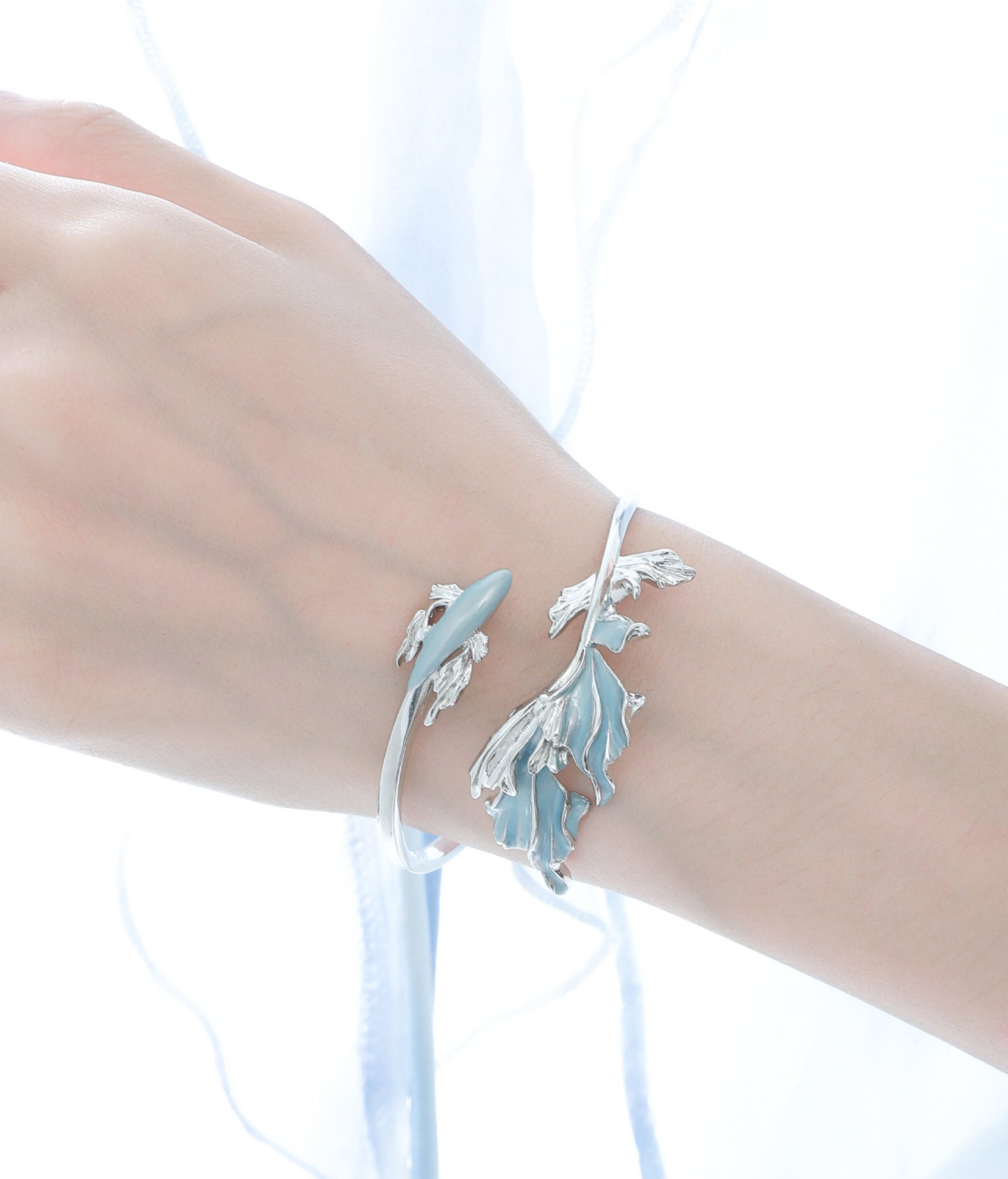 Gradient Enamel Swimming Fish Open Cuff Bracelet | Niche Luxury Cold Aesthetic Statement Bangle