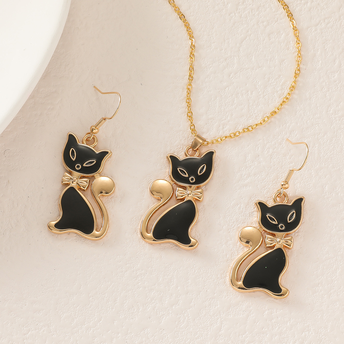 Cute Black Cat Enamel Pendant Necklace & Earrings Set Gold Tone Animal Jewelry