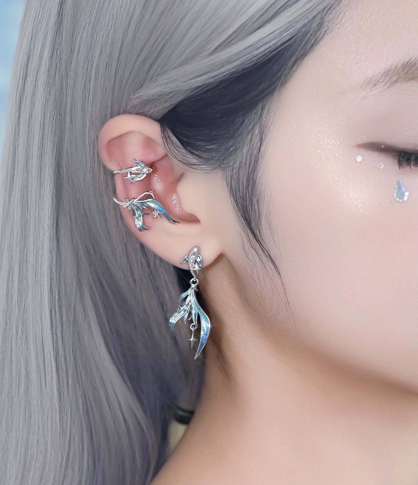 Deep Sea Legend Gradient Enamel Fishtail Earrings | Premium Cool-Tone Stud & No-Piercing Ear Cuff 2 Styles