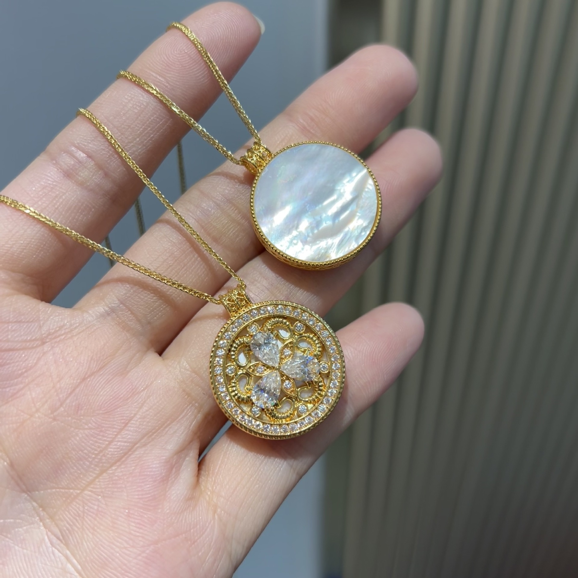 18K Gold Plated Sanyang Kaitai Compass Pendant Necklace, Oriental Four-Leaf Clover Round Medallion Amulet Jewelry for Women