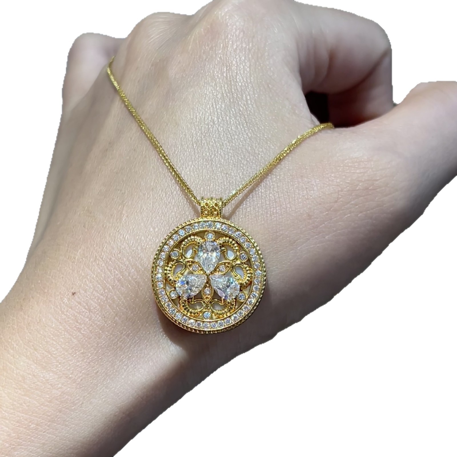 18K Gold Plated Sanyang Kaitai Compass Pendant Necklace, Oriental Four-Leaf Clover Round Medallion Amulet Jewelry for Women