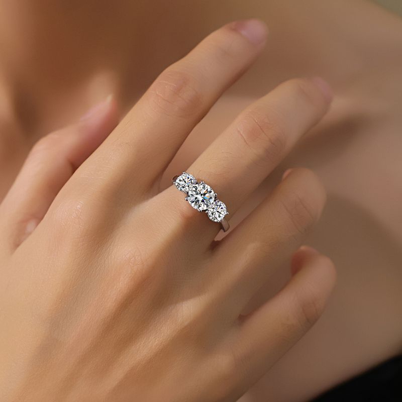 Special Design Shiny Three Moissanite Ring