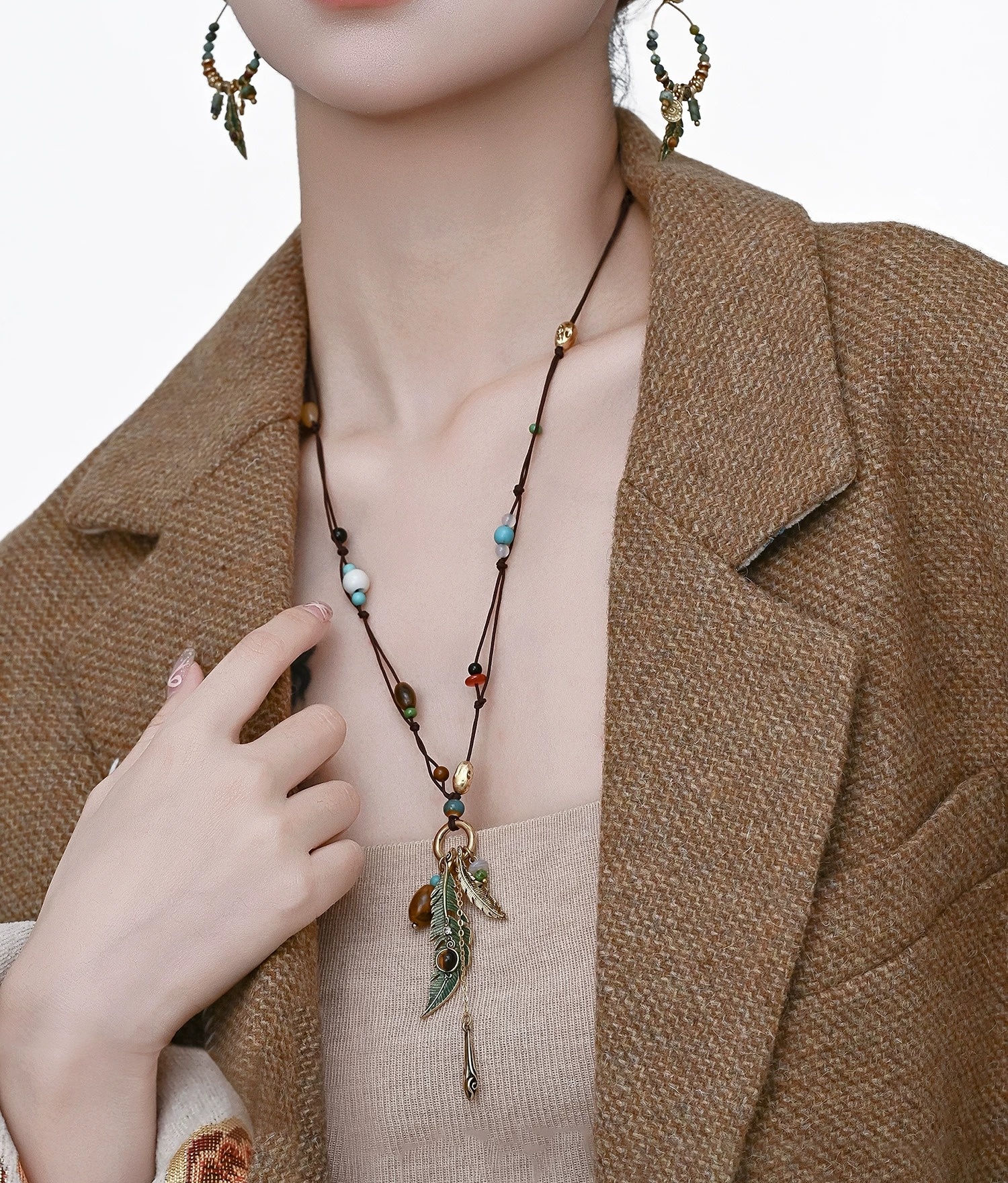 Vintage Forest Green Feather Pendant Long Sweater Necklace | Original Gold Plated Layering Necklace
