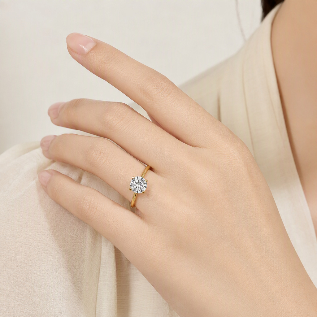 S925 Silver 4-Prong Solitaire Moissanite Ring