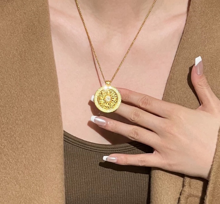 Rotatable 8 Treasures Compass Pendant Necklace, Silver Gold Plated with Moissanite, Vintage  Amulet Jewelry