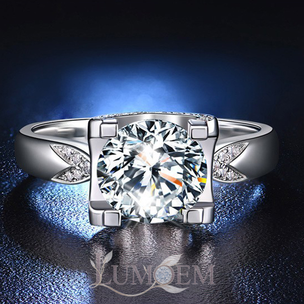S925 Sterling Silver Moissanite Engagement Ring