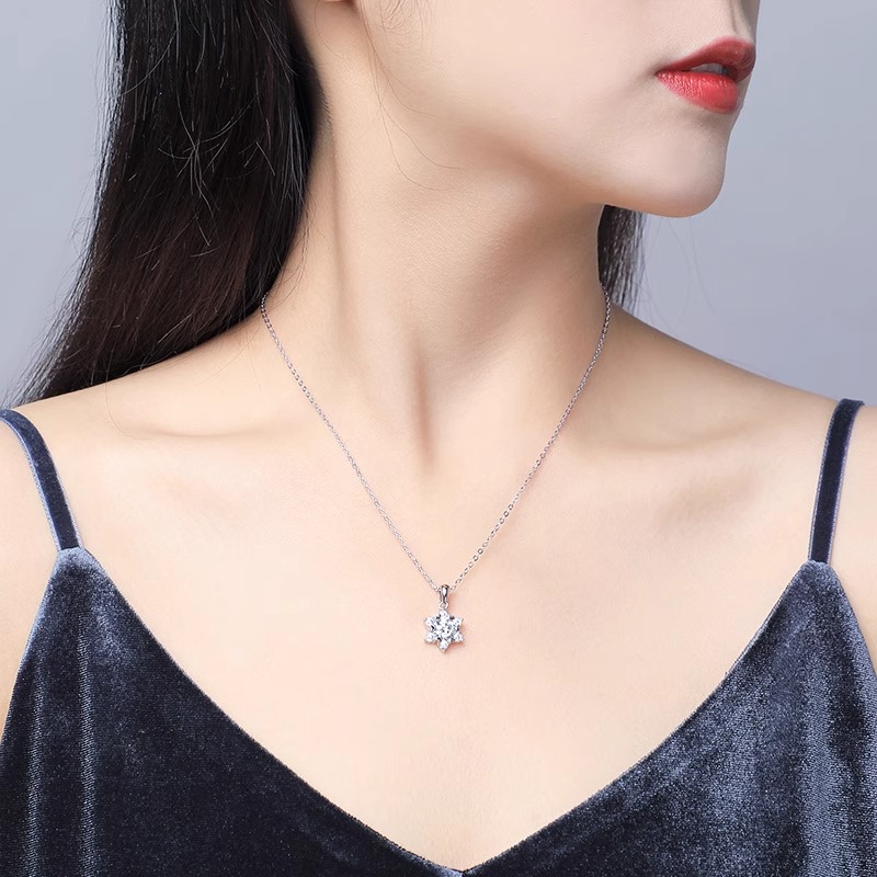Moissanite Snowflake Necklace | S925 Sterling Silver Dainty Clavicle Chain