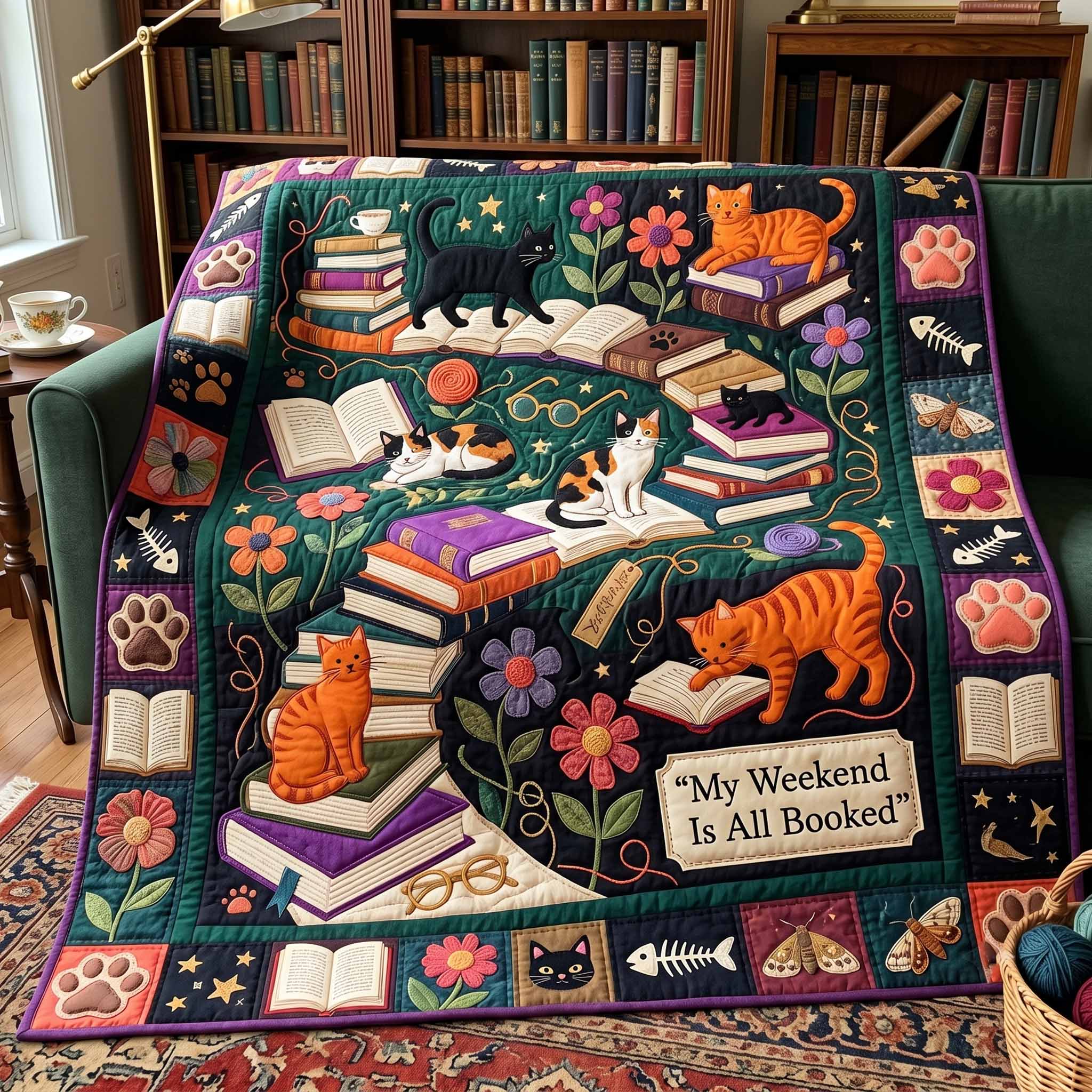 Book Pile Quilted Blanket NCU0NXD1871