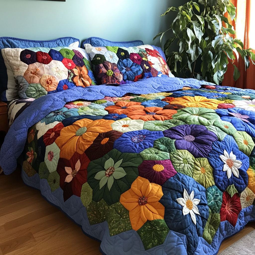 Hexa Bloom 3-Piece Quilted Bedding Set NCU0PTT098