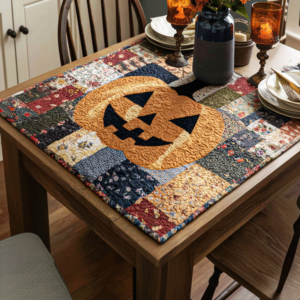 Patchwork Pumpkin Quilted Table Topper NCU0NNT1494