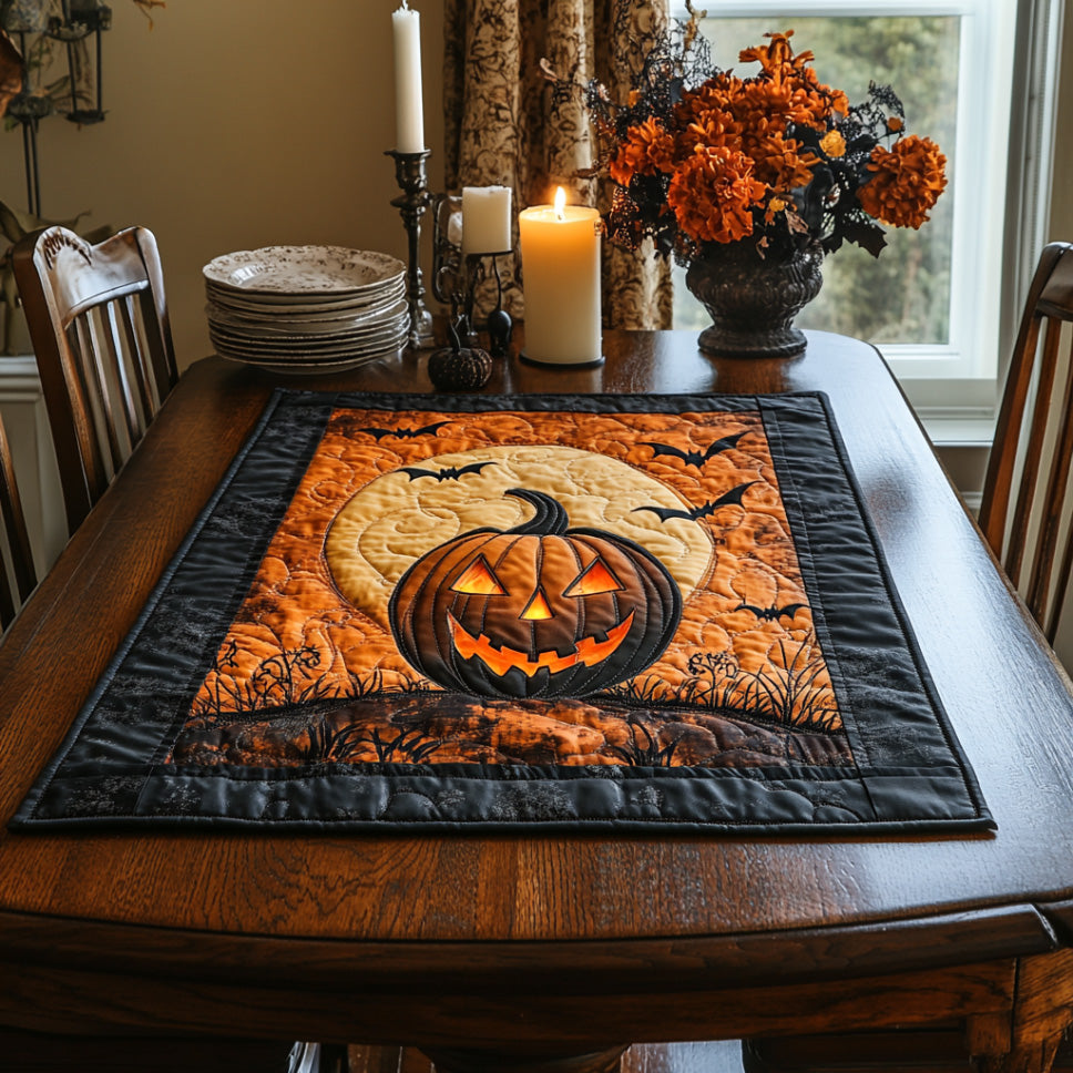 Spooky Lanterns Quilted Table Topper NCU0DV728