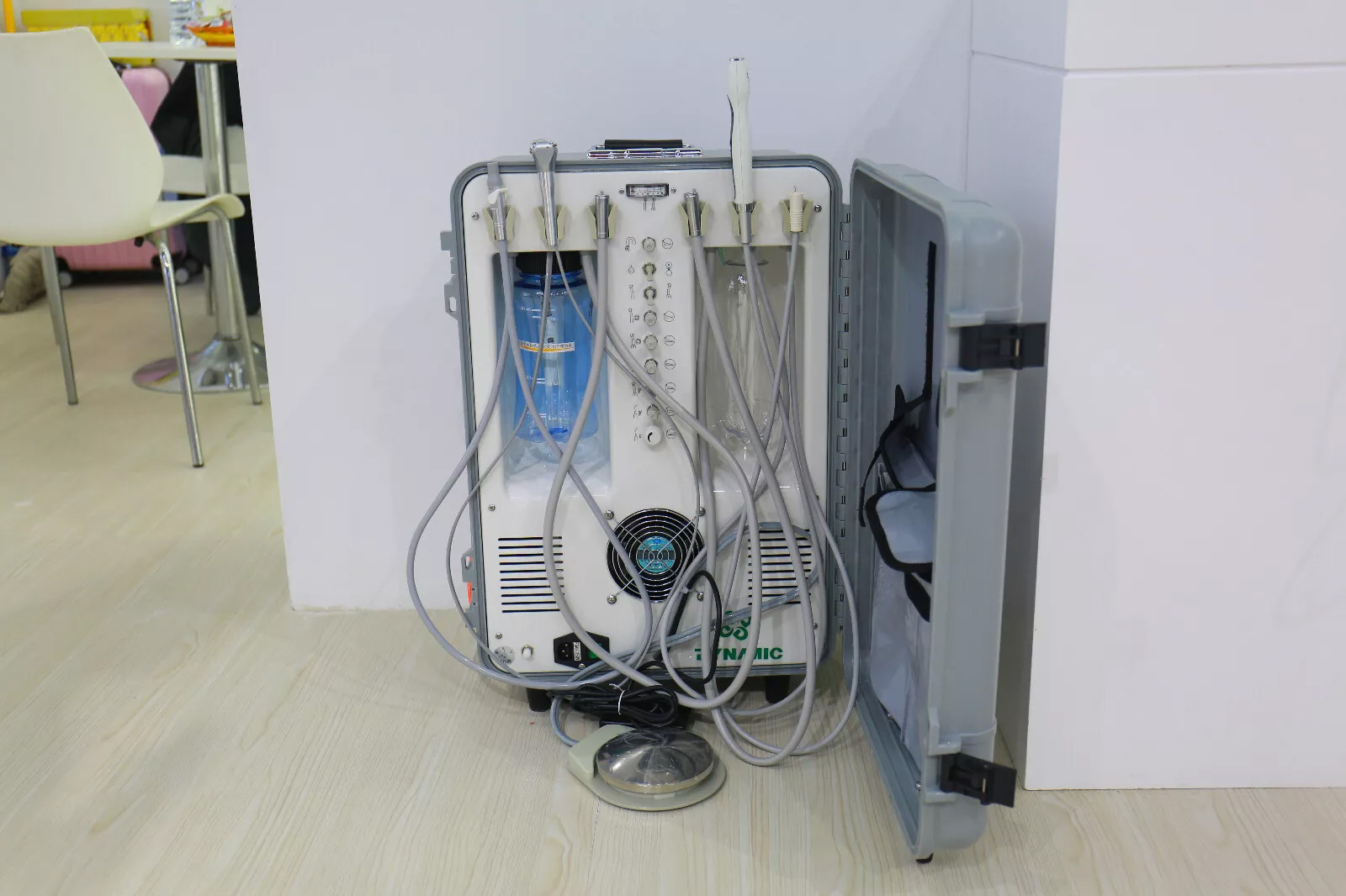 Dynamic® DU893 Portable Professional Dental Unit with Air Compressor Ultrasonic Scaler LED Curing Light image 12