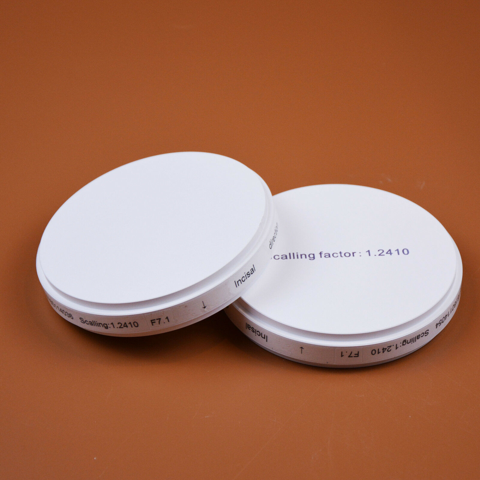 1-Piece Multilayer Dental Zirconia Restoration Material Six-Layer Color Dental Disc image 4