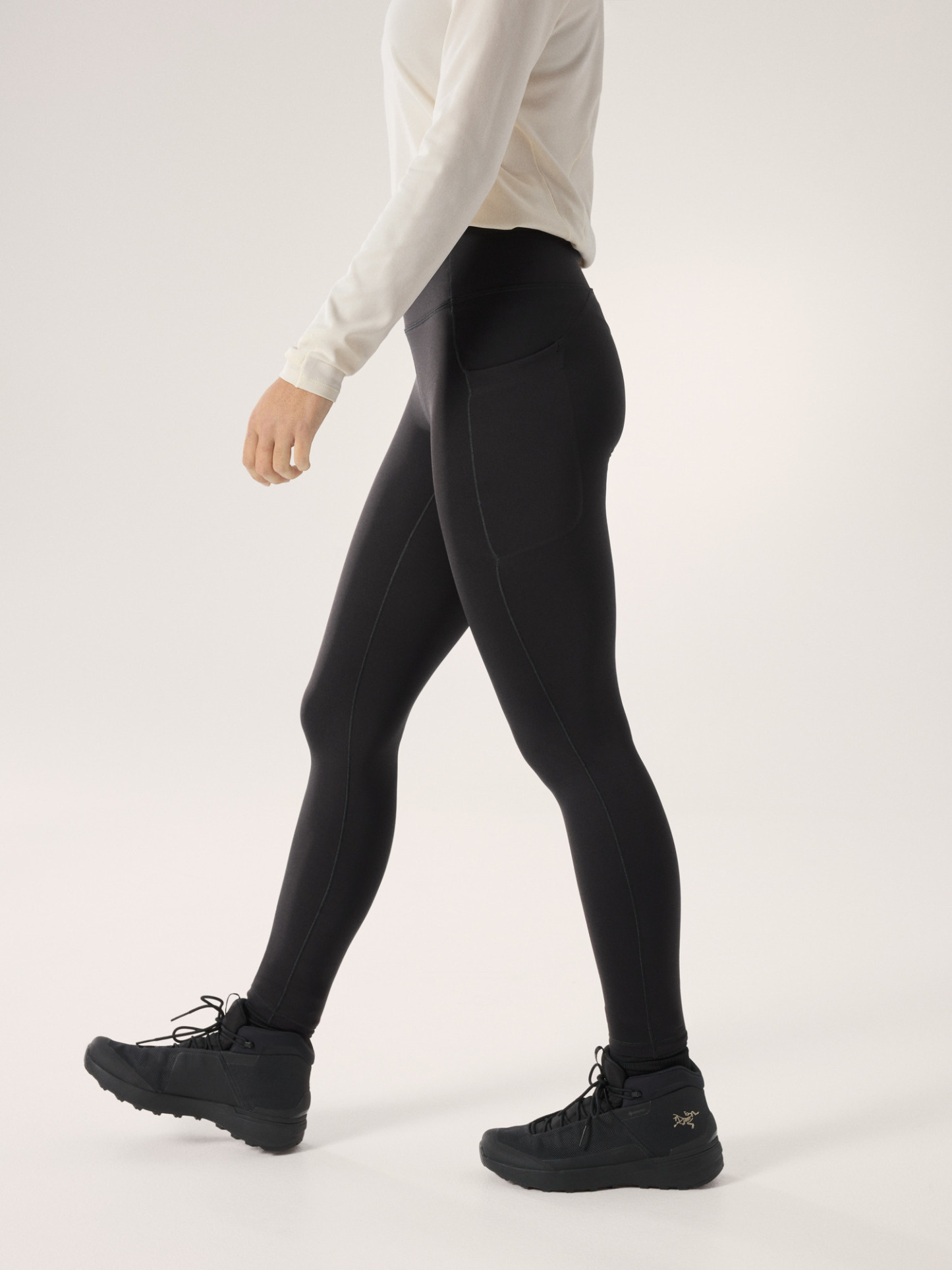 엣센트 웜 하이-라이즈 레깅스 26" 여성 - BLACK - 5