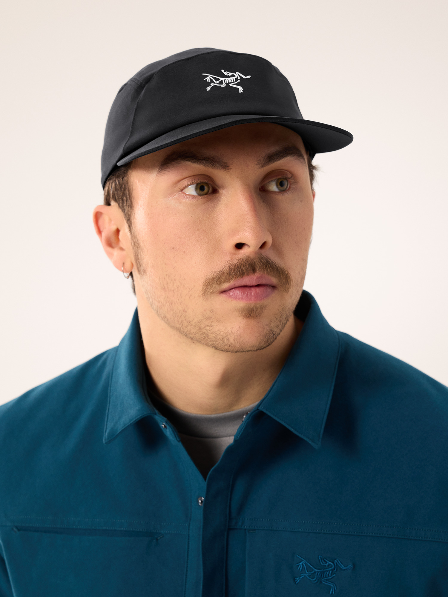 감마 5 패널 캡 - BLACK / ARCTIC SILK - 1