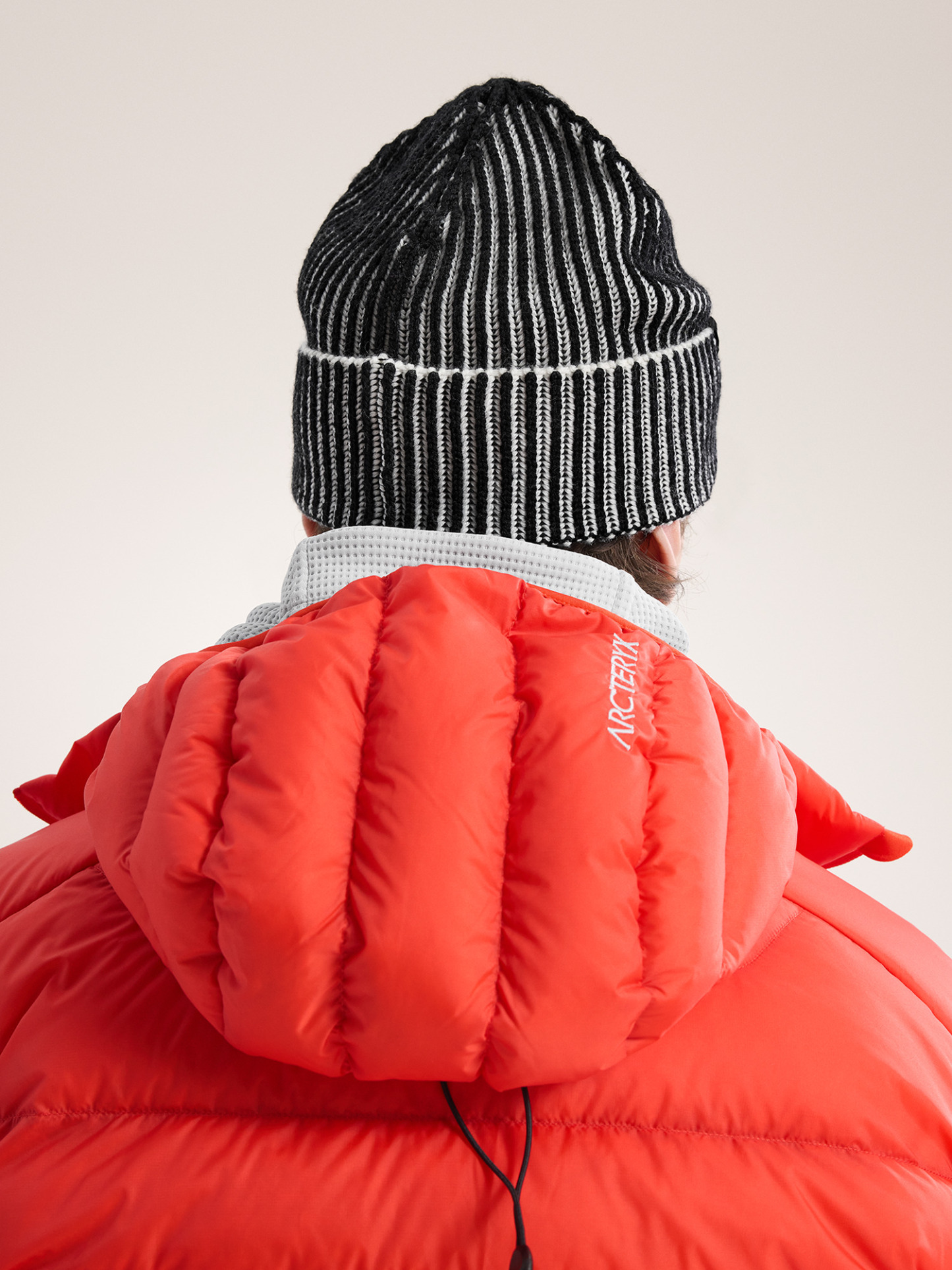 립드 토크 - BLACK / ARCTIC SILK - 4