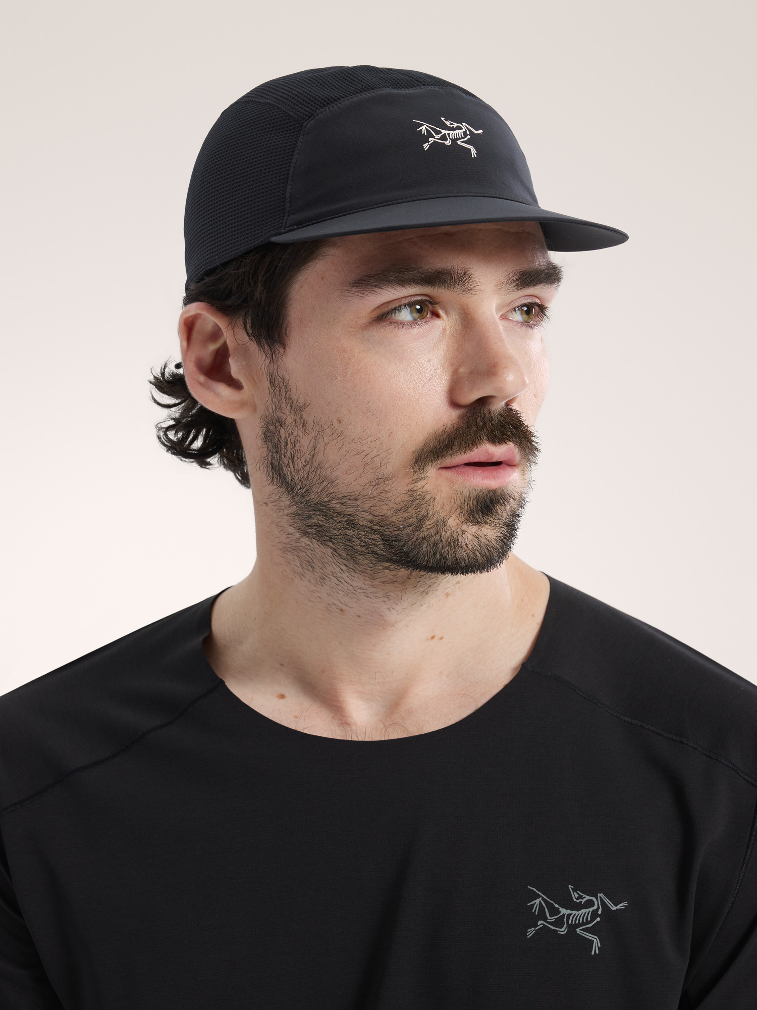 노반 메쉬 5 패널 캡 - BLACK / ARCTIC SILK - 1