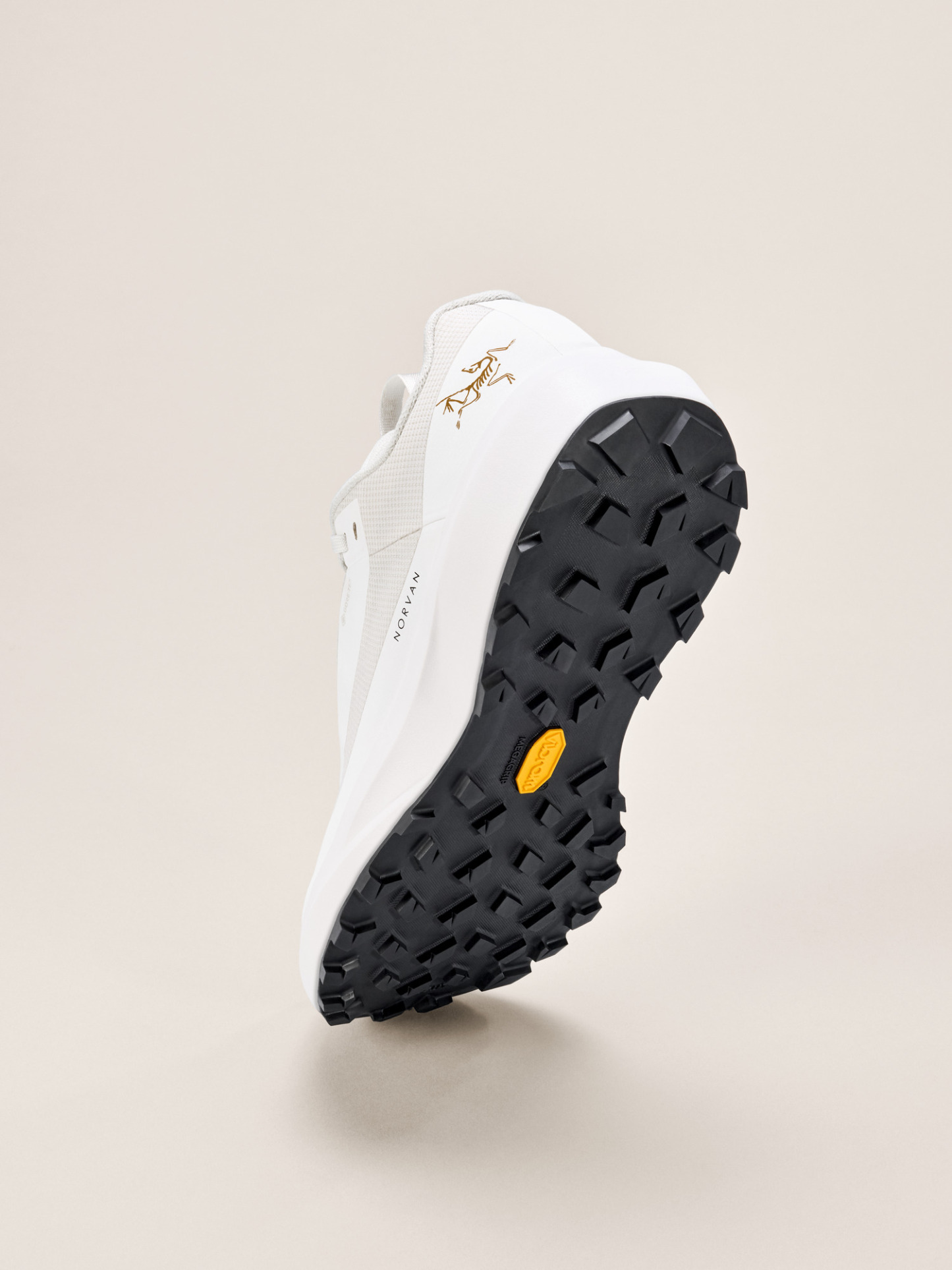 노반 LD 4 GTX 남성 - ARCTIC SILK/ARCTIC SILK - 4