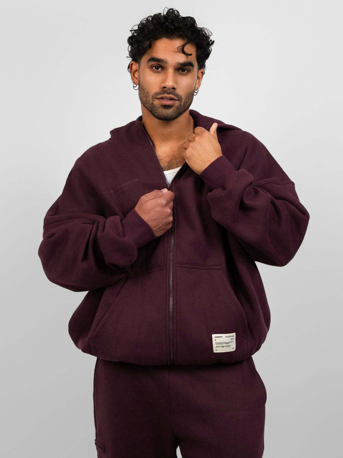 Maroon / M / Jared