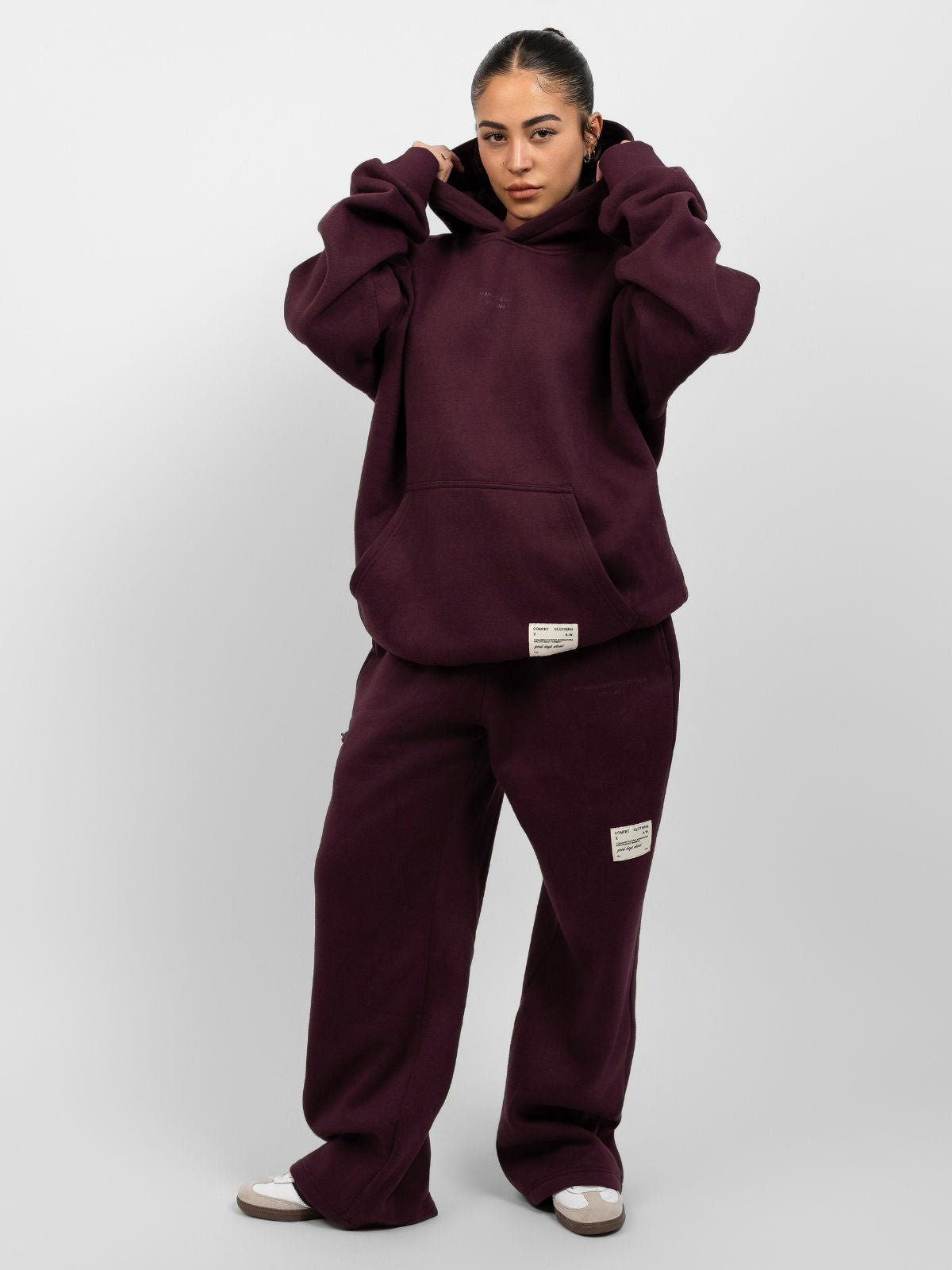Maroon / F / Valen