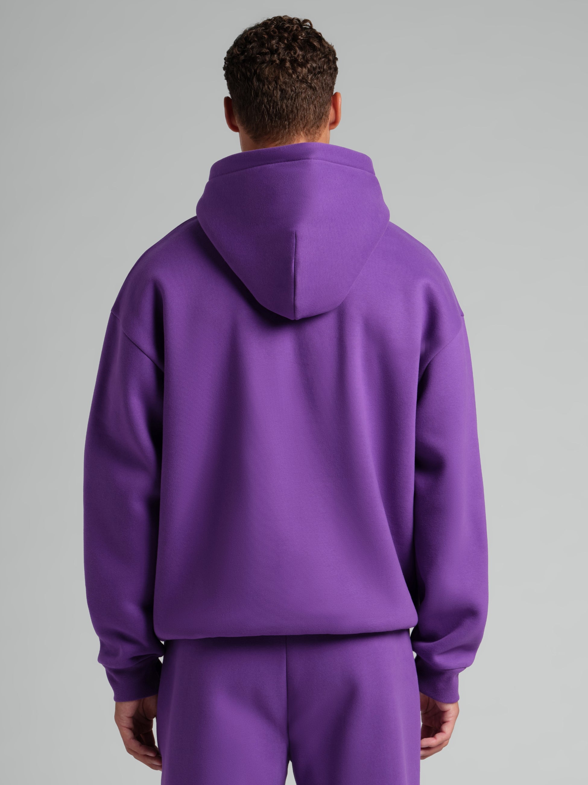 Violet / M