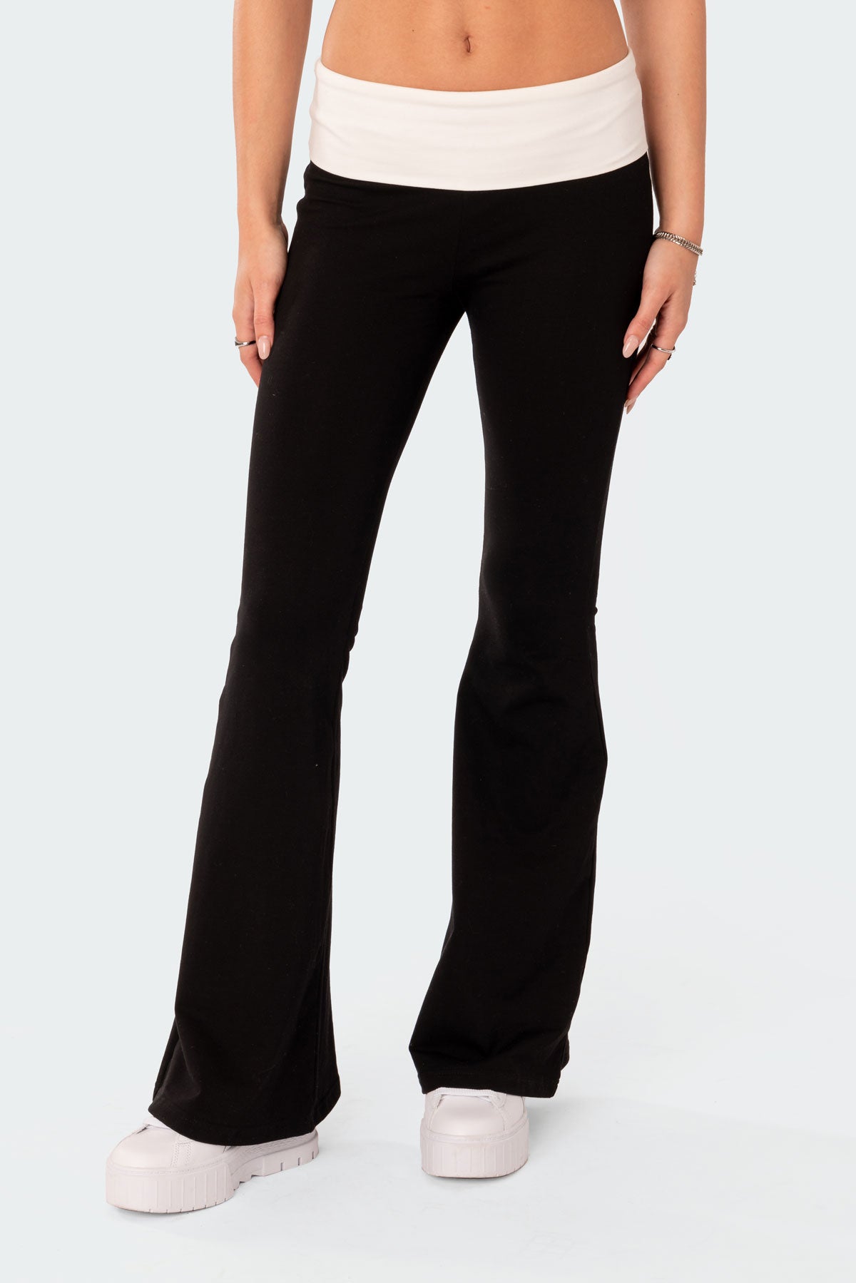 Contrast Fold Over Flared Leggings - BLACK AND WHITE