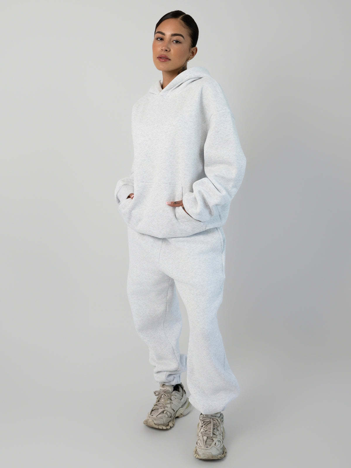 Lt Heather Grey / F