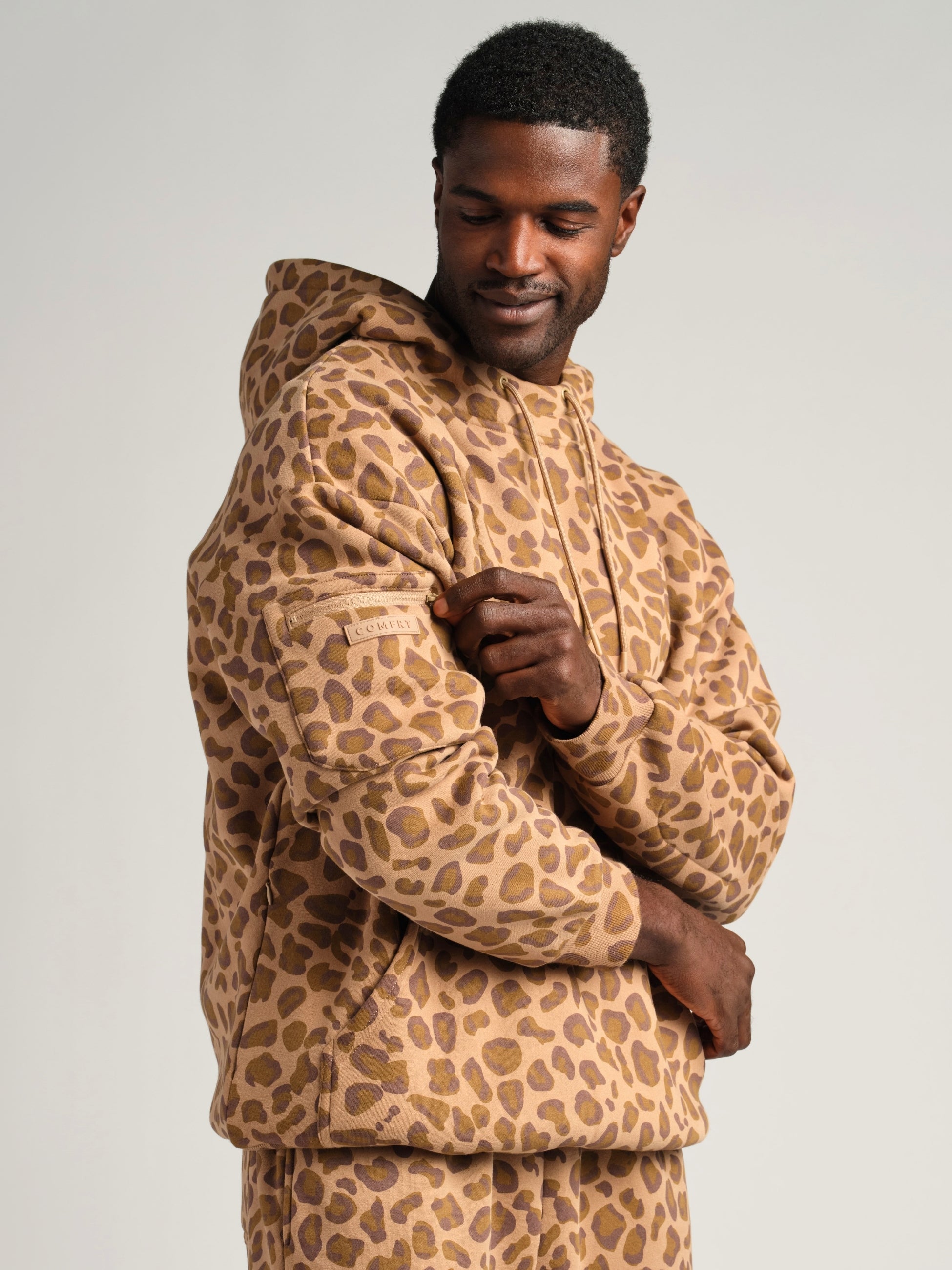 Brown Leopard / M