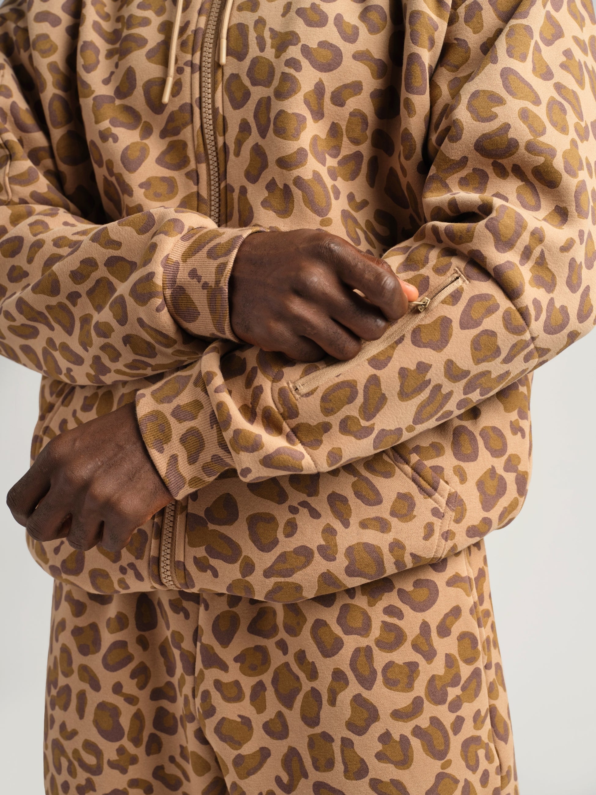 Brown Leopard / M