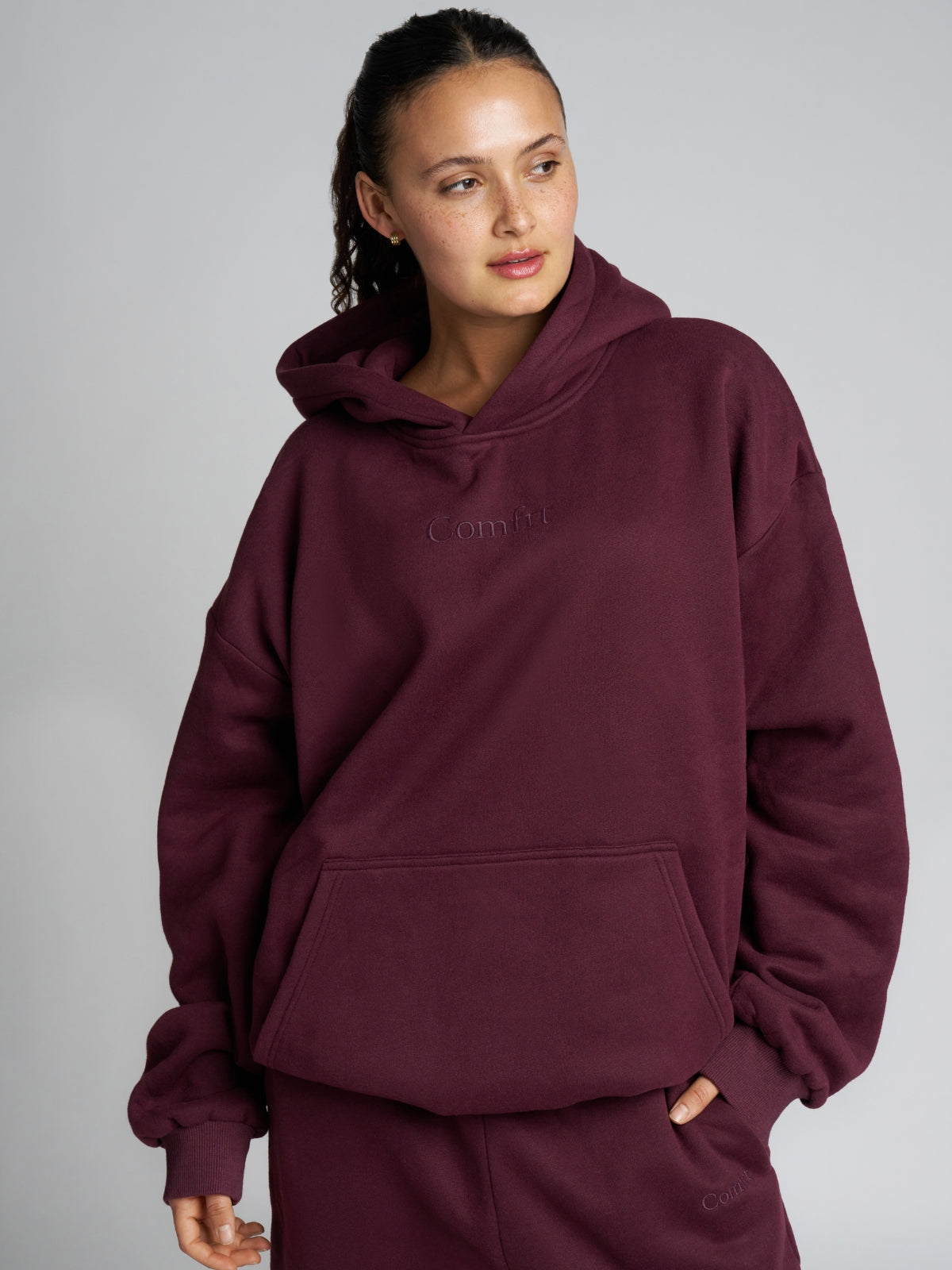 Maroon / F
