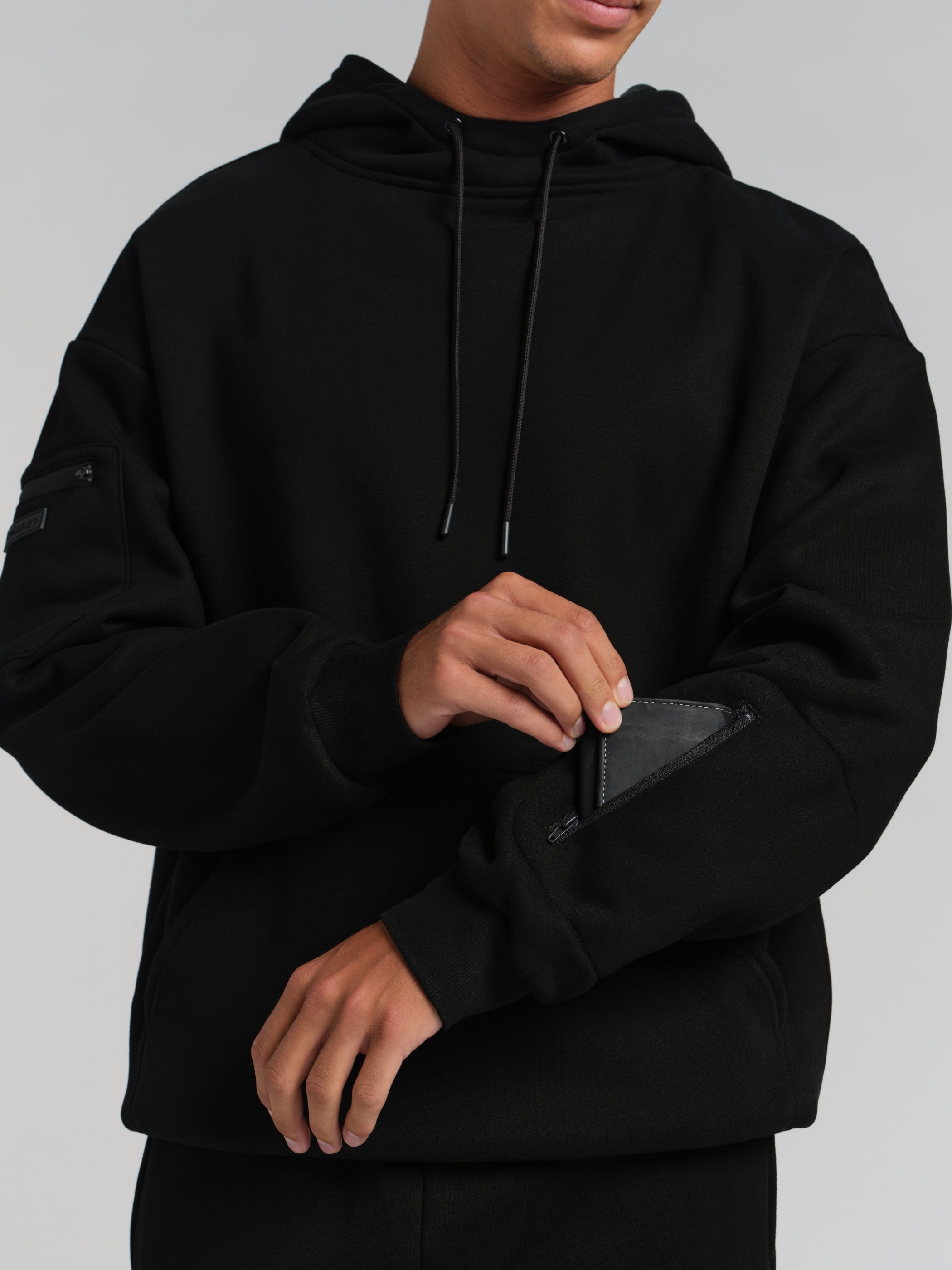 Onyx Black / M