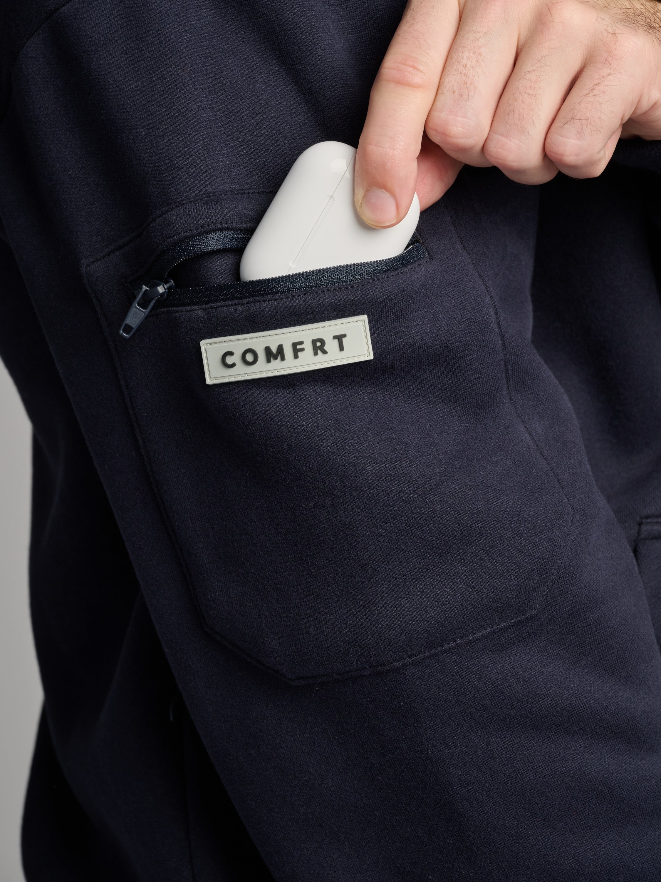 Navy / M