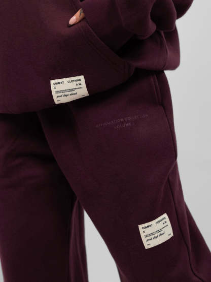 Maroon / F / Valen