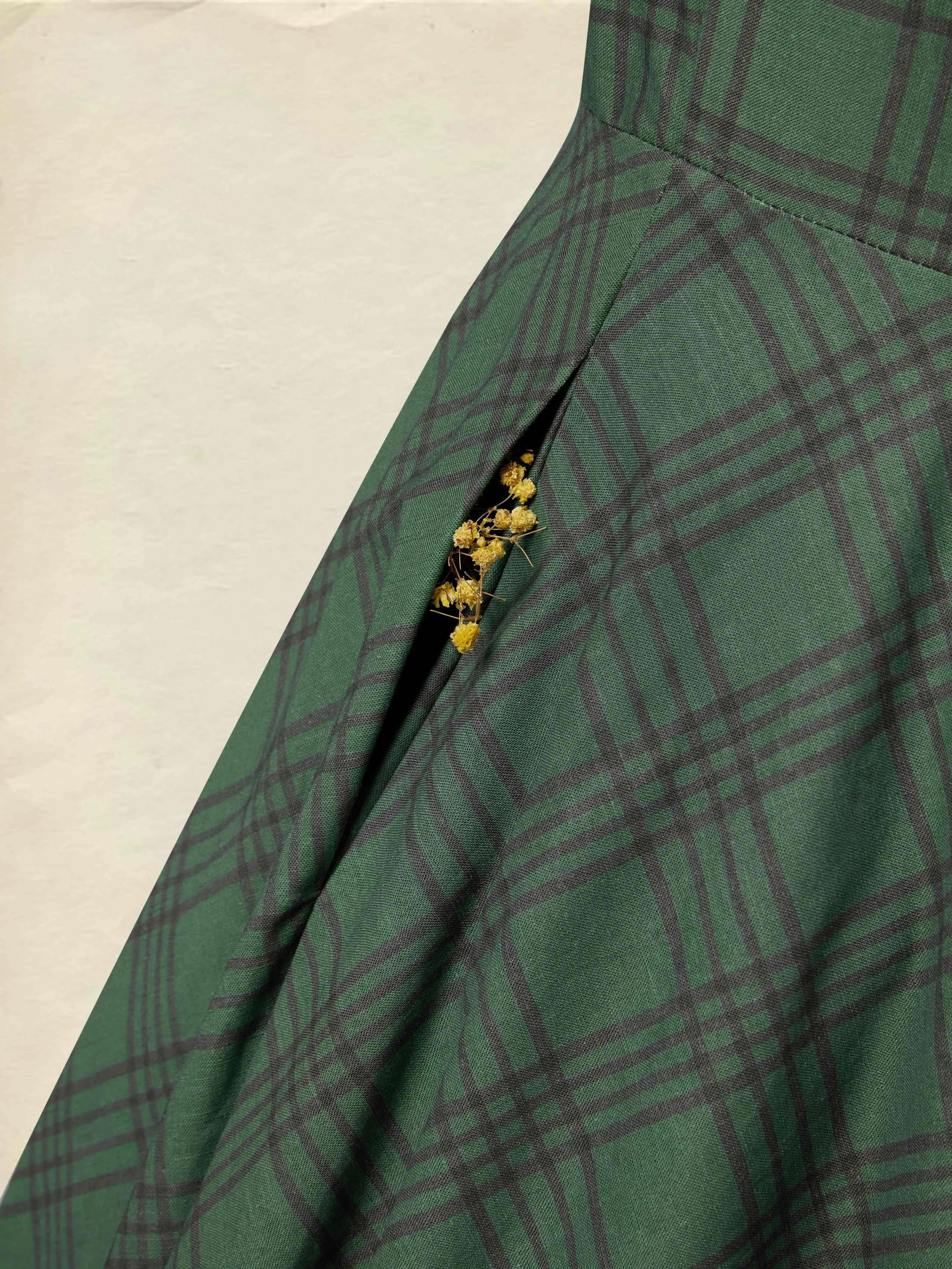 Maxi Linen Dress, Long Sleeves, V Neck, Plaid, Lace, Vintage, Deep Green - Deep Green