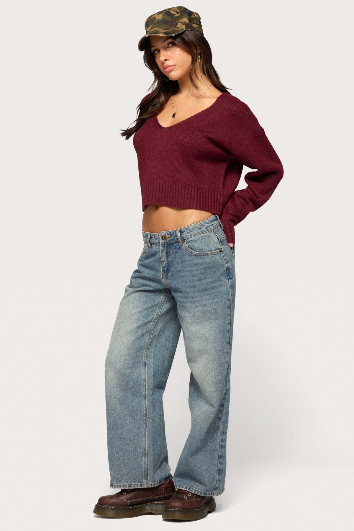 Sandi V Neck Knit Sweater - MAROON