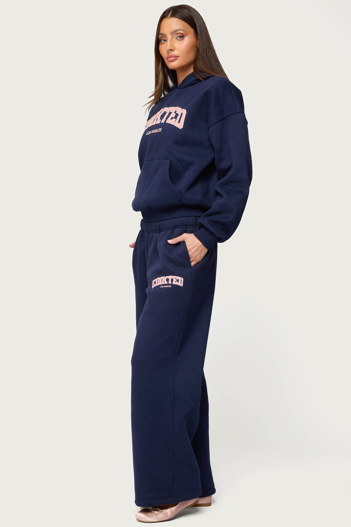 Edikted LA Sweatpants - NAVY
