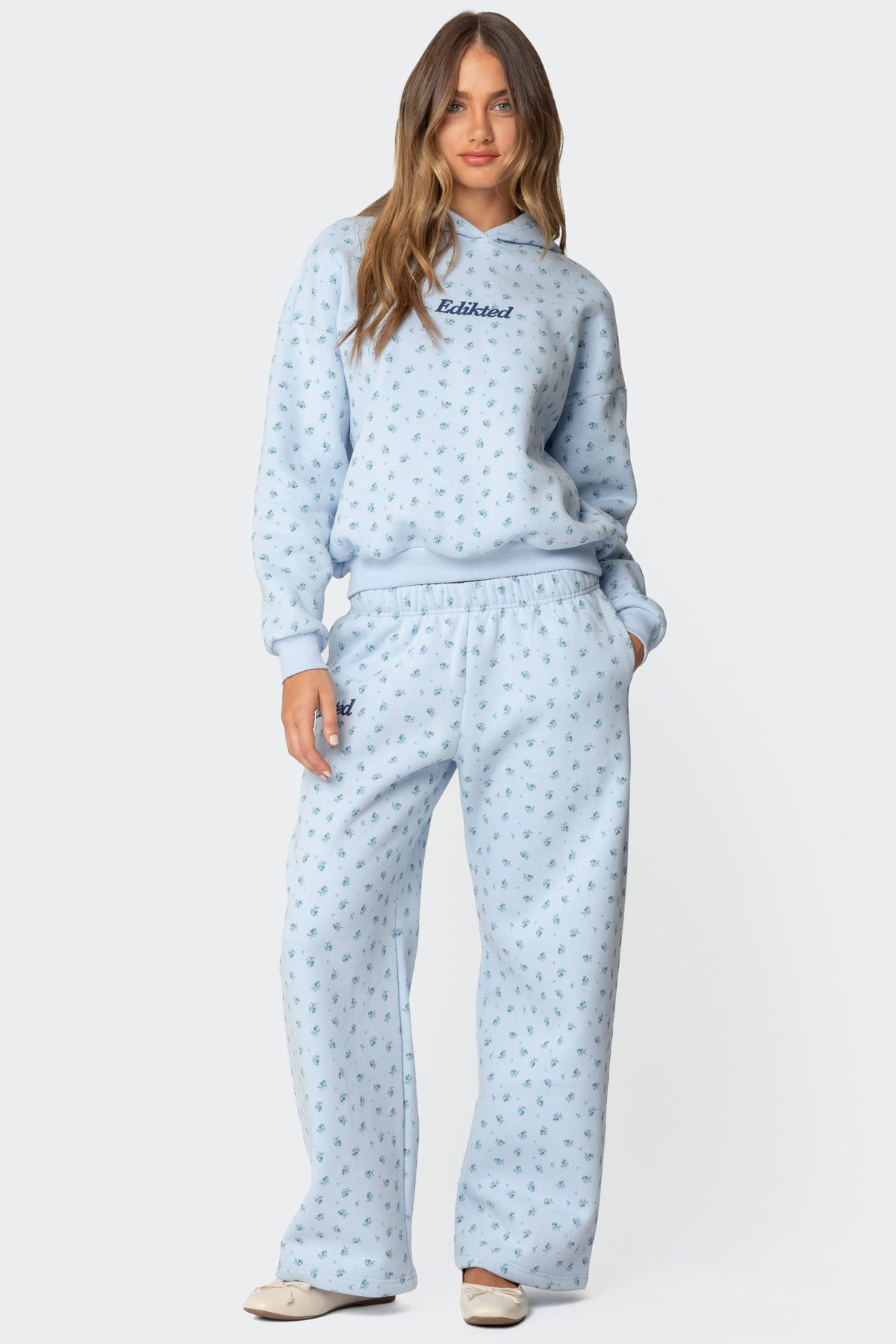 Flower Power Sweatpants - LIGHT BLUE