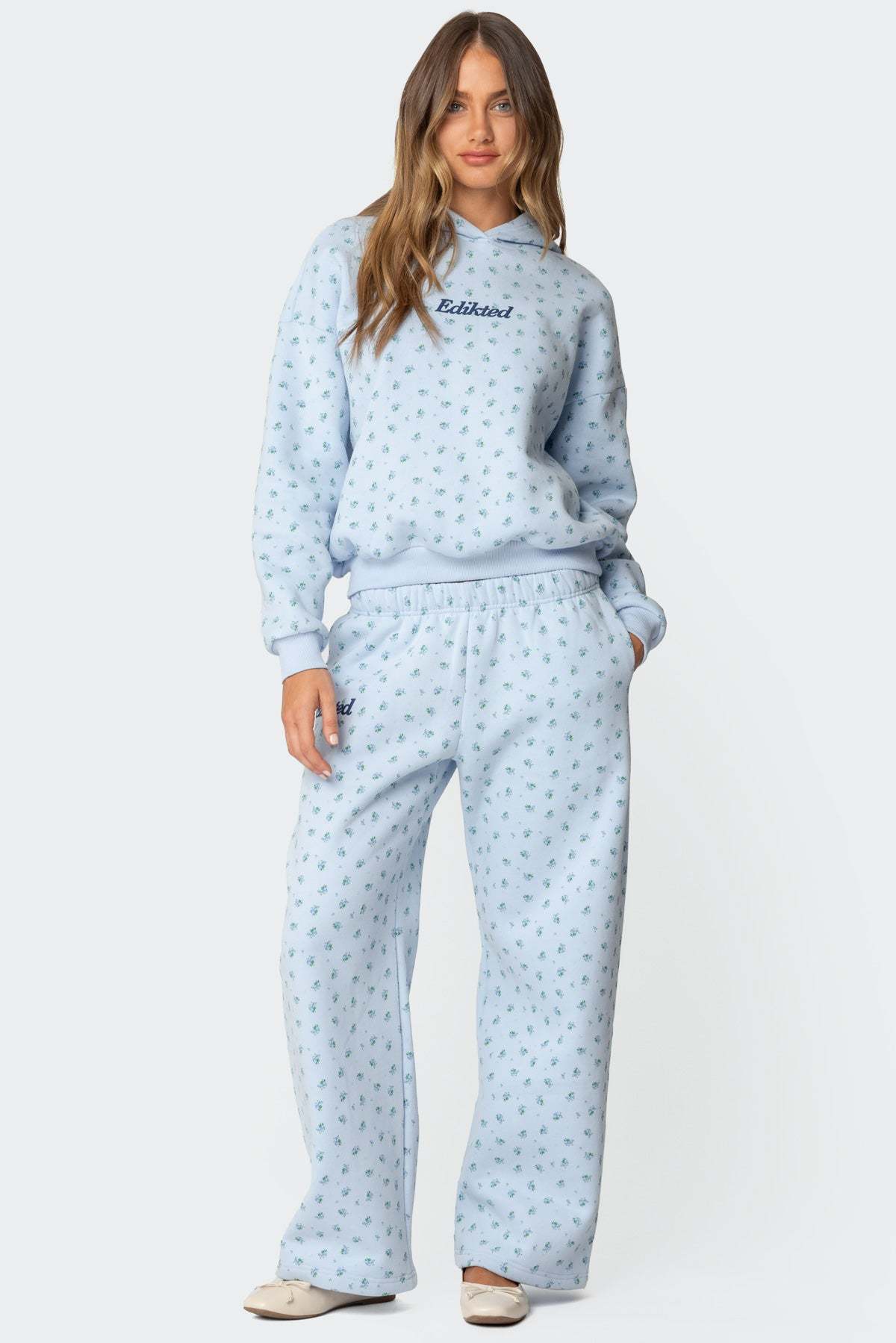 Flower Power Sweatpants - LIGHT BLUE