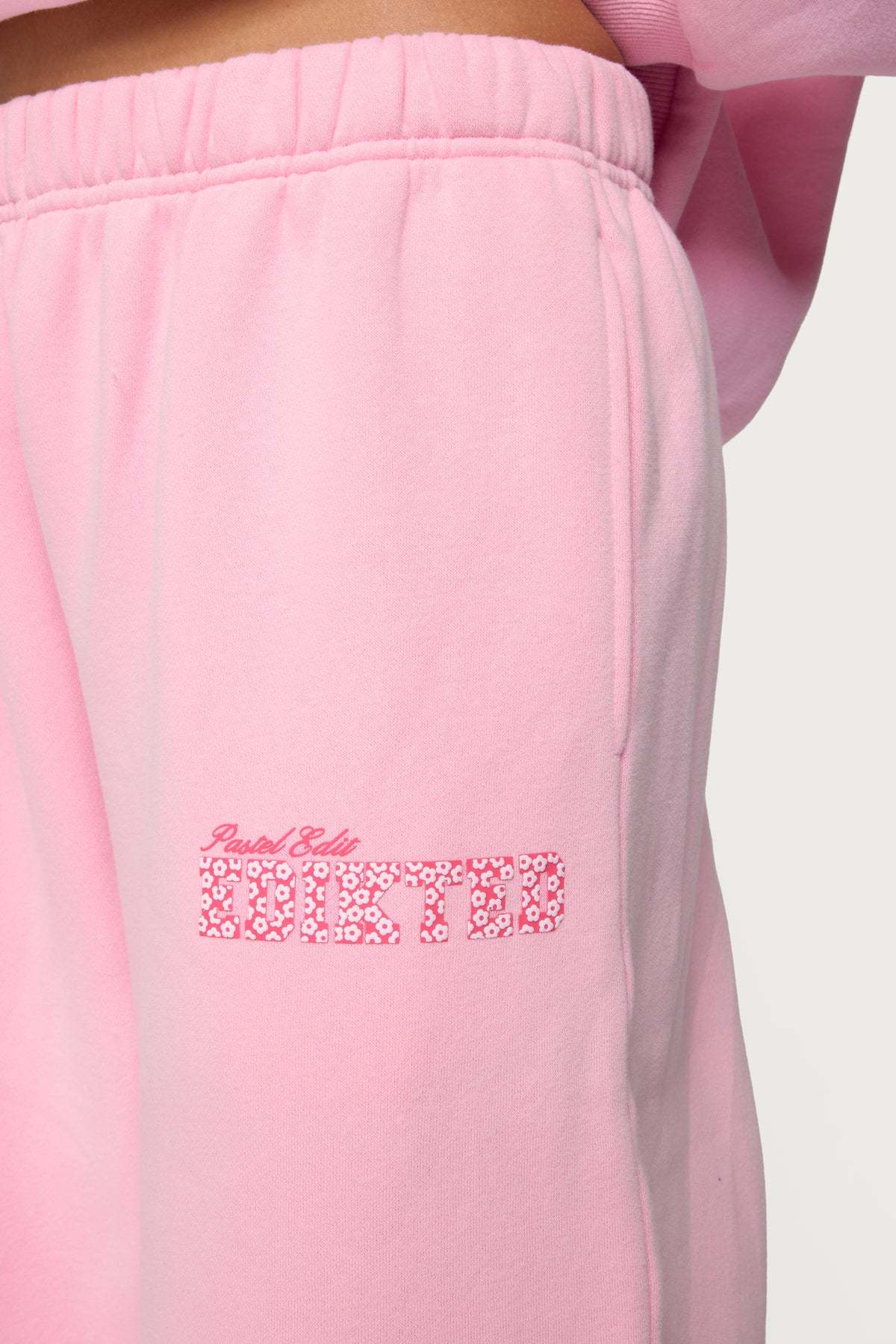Pastel Edit Edikted Sweatpants - PINK