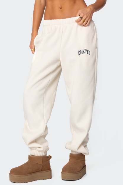 Edikted Babe Oversized Sweatpants - CREAM