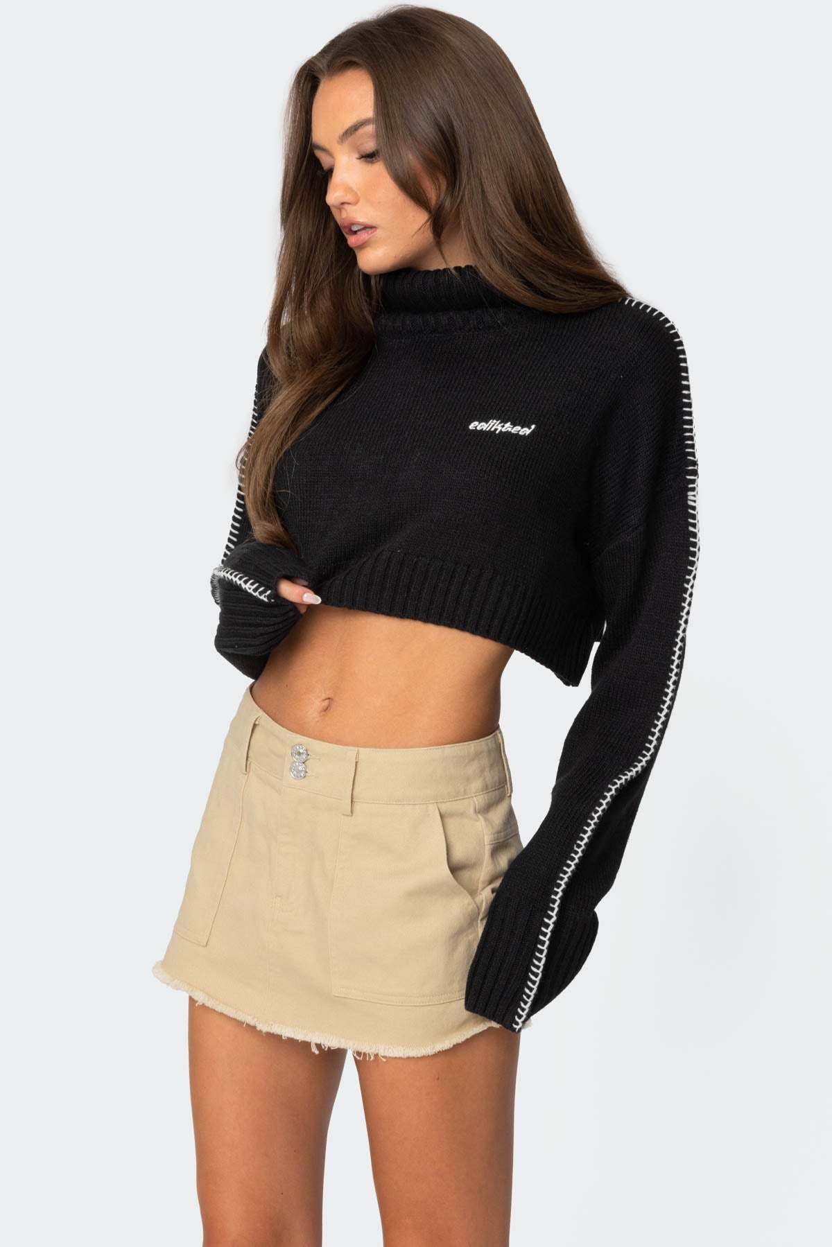 Embroidered Edge Cropped Turtle Neck Sweater - BLACK