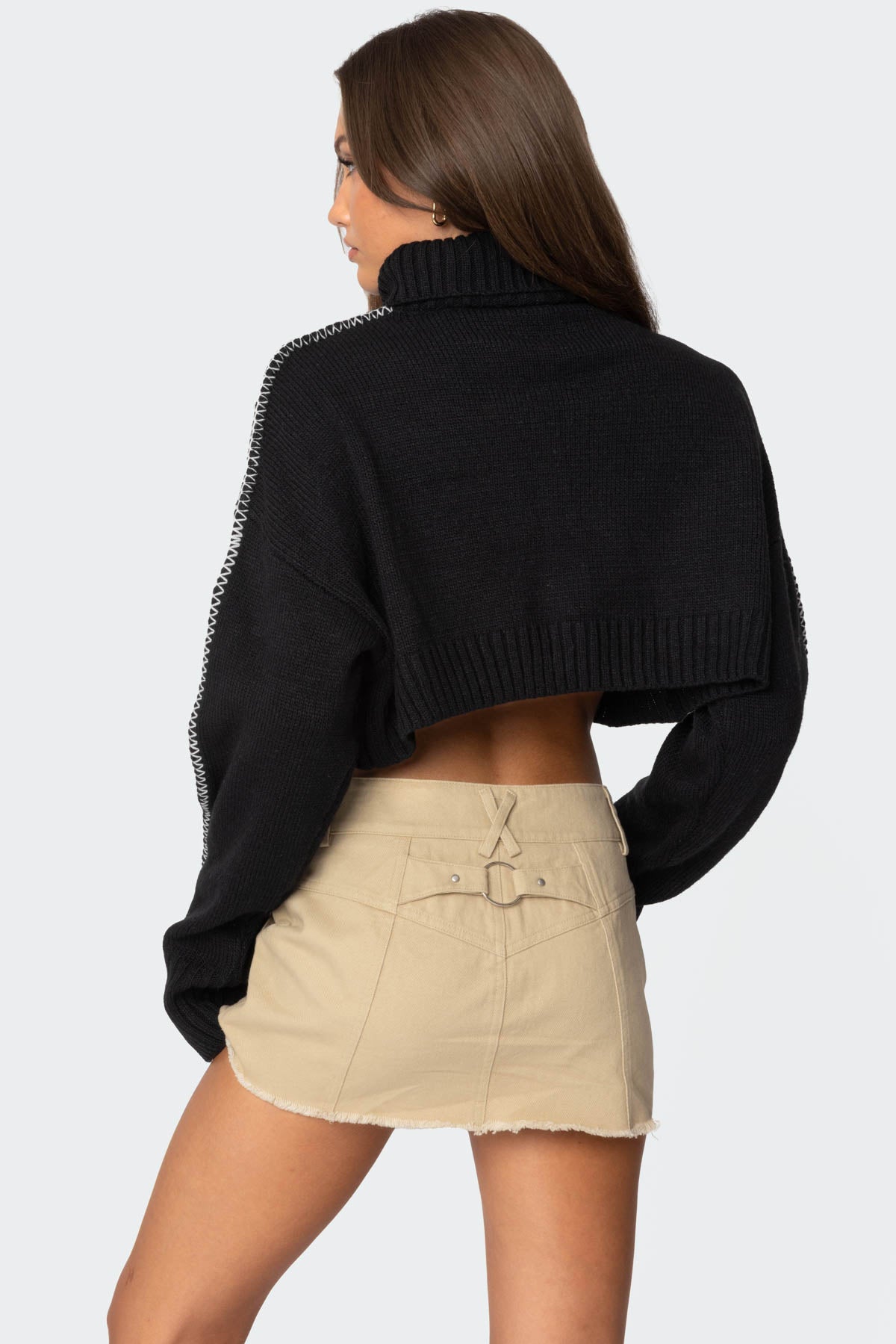 Embroidered Edge Cropped Turtle Neck Sweater - BLACK
