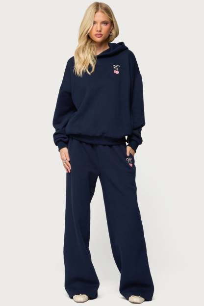 I Don't Chase I Attract Sweatpants - NAVY