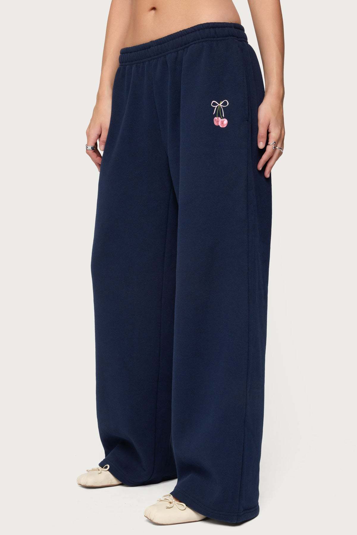I Don't Chase I Attract Sweatpants - NAVY