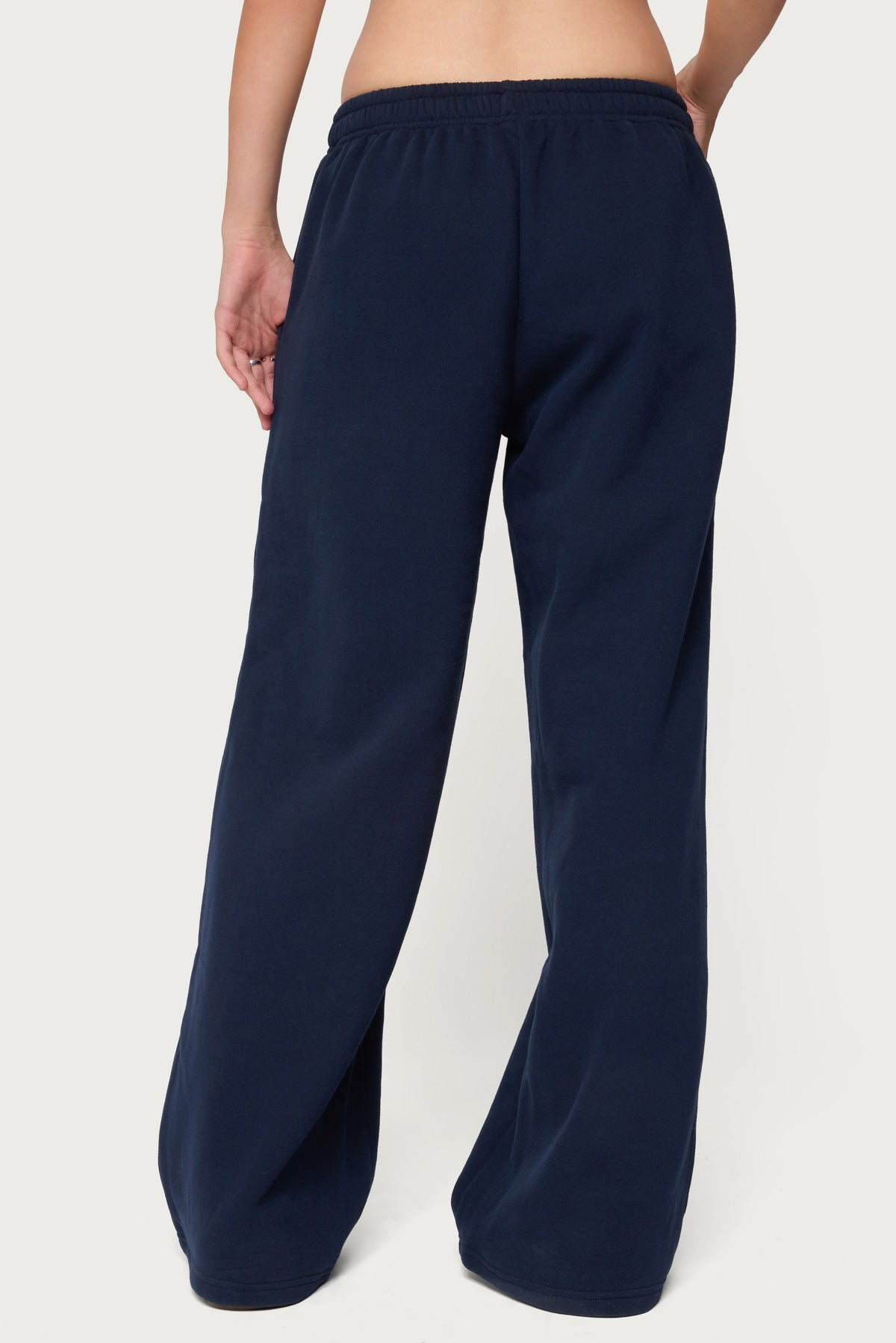 I Don't Chase I Attract Sweatpants - NAVY
